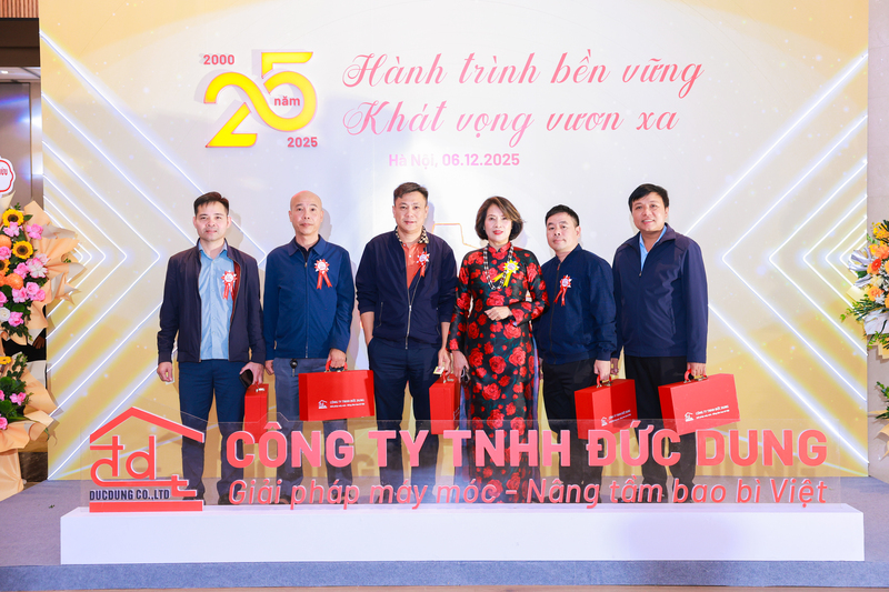 Lễ kỷ niệm 15 năm thành lập